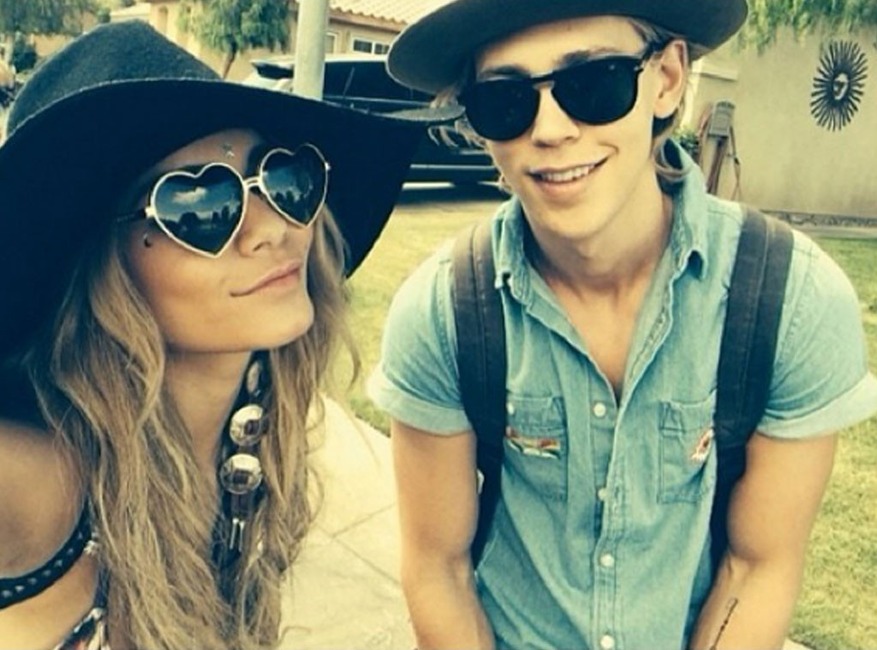 Vanessa Hudgens, Austin Butler, Instagram